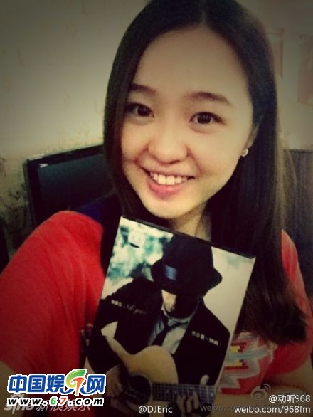 郭梦秋生前甜美私家照