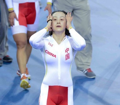 中国自行车奥运首金得而复失 郭爽/宫金杰犯规