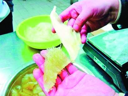 国内鱼翅4成系明胶合成 每斤成本仅20