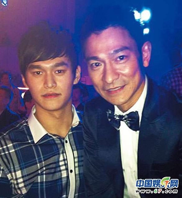 孙杨各种耍酷卖萌照曝光