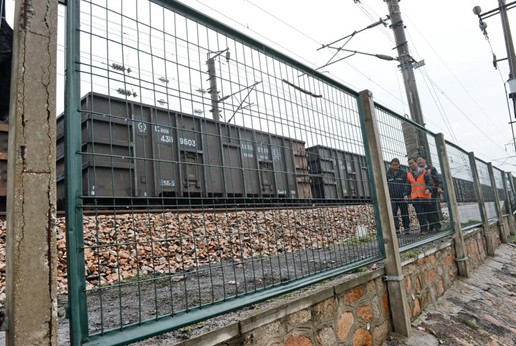 大秦火车事故死者家属今商善后