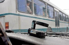 市民打车想刷卡屡遭拒 4000台POS机成摆设