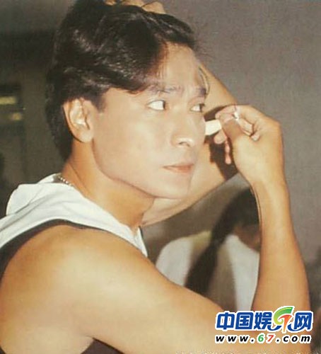 明星成名前职业曝光 刘德华是理发师金城武当跟班