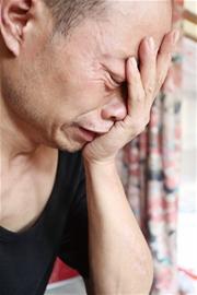 多舛双胞胎老二终离世 父亲捐出幼小遗体