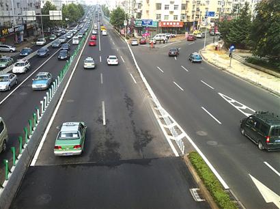 桑拿天900交警上街 桑拿天900交警上街