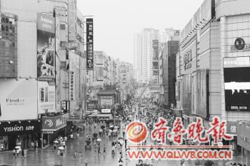 宿雨朝不歇青岛秋气清 宿雨朝不歇青岛秋气清