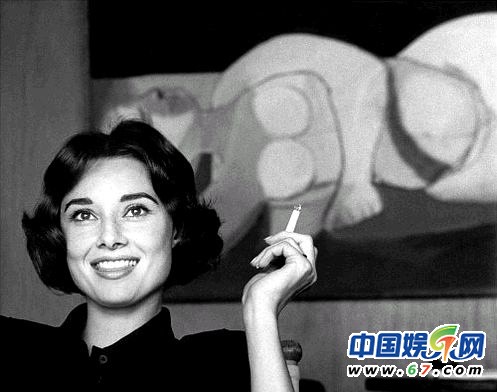 奥黛丽赫本海量未公开私照曝光 火辣泳装罕见湿身