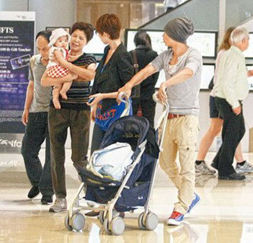 李小璐婆媳下厨显亲密 揭娱乐圈婆媳如何过招