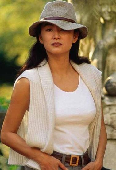 酒井法子靠色情片复出 王祖贤孤苦隐居玉女多凄凉