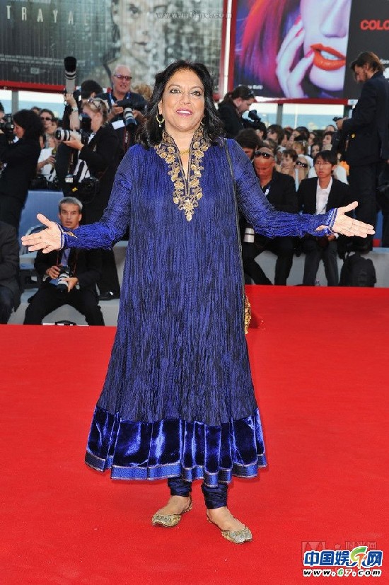 威尼斯电影节红毯秀 女星重口透视华人4型男帅爆全场