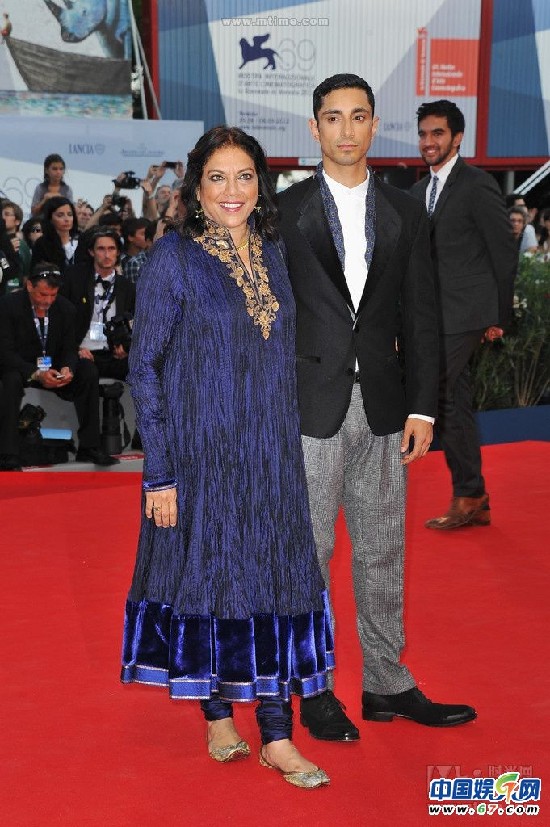 威尼斯电影节红毯秀 女星重口透视华人4型男帅爆全场