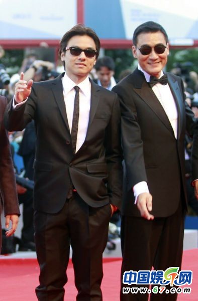 威尼斯电影节红毯秀 女星重口透视华人4型男帅爆全场