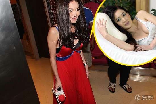 温碧霞低V长裙酥胸缩水 内衣带外露走光