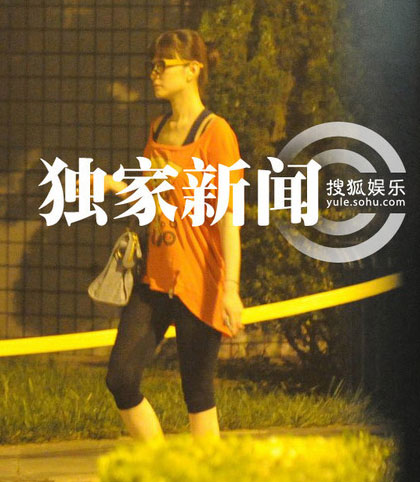 李小冉憔悴似谢娜