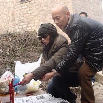 葛优与妻子贺聪婚恋史曝光 曾被女方家长棒打鸳鸯