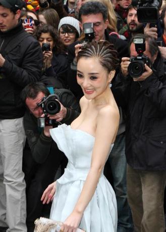 李小璐高清怀孕照 面容精致被赞五官无死角