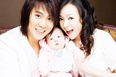 星二代卖萌黄磊女儿星味十足 盘点娱乐圈搞怪精灵