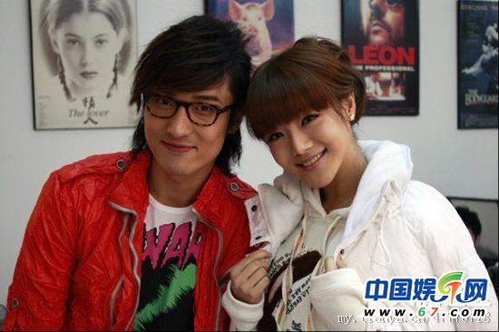 邓家佳被疑整容