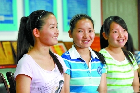 三胞胎姐妹考入同一大学同一专业 三胞胎姐妹考入同一大学同一专业