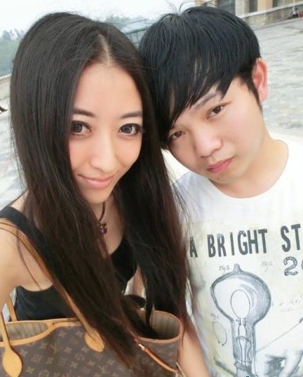 疑哈尼王子李维真女友曝光