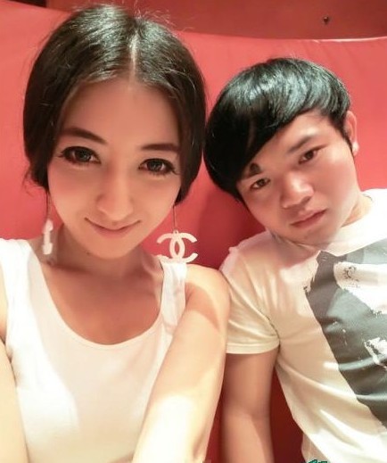 疑哈尼王子李维真女友曝光