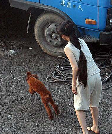 原来女星都爱穿睡衣逛街