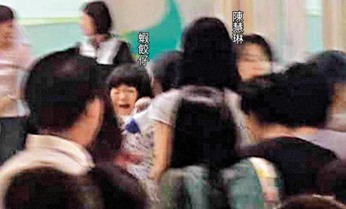 星二代开学云集名校 窦靖童小龙女成同校同学