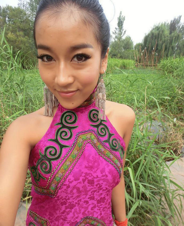 《好声音》吉克隽逸素颜私房照