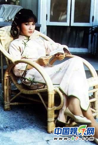 女星穿上旗袍谁最美 女神李嘉欣不敌风情陈好