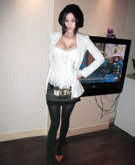 张馨予曾在夜总会坐台