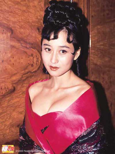 男星的老婆是贤内助还是败家妇