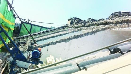 青岛雍翠华苑小区业主野蛮装修 掀翻整个房顶