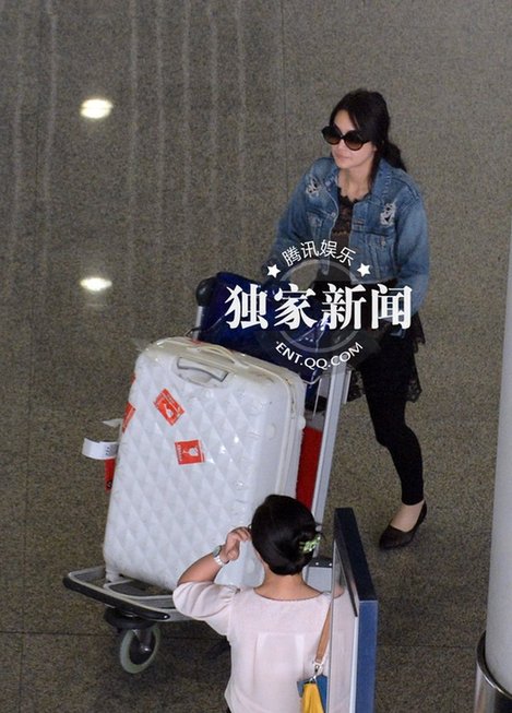 李晨张馨予高调恋爱似作秀 女方再被曝曾离异