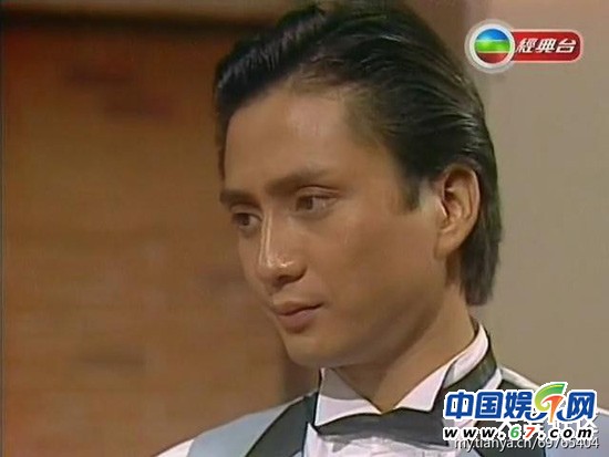 汤镇业19岁女儿私照惊艳 似黎姿佟丽娅合体