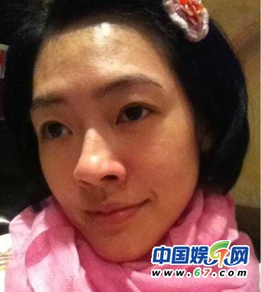 小S鼻孔插头发装大象 盘点其搞怪暴丑照全集