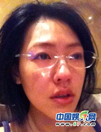 小S鼻孔插头发装大象 盘点其搞怪暴丑照全集