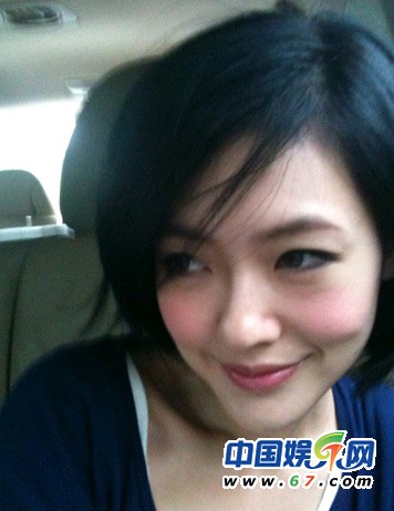 小S鼻孔插头发装大象 盘点其搞怪暴丑照全集