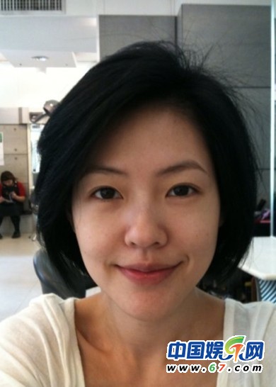 小S鼻孔插头发装大象 盘点其搞怪暴丑照全集