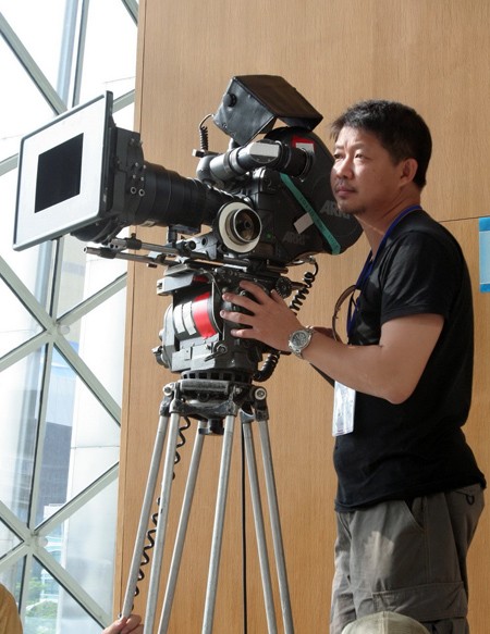 曹郁在业界很有声望