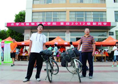 青农大最牛新生从烟台骑到青岛 12小时骑行200公里