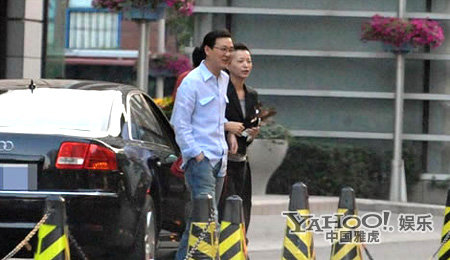 中国知名女主播老公揭秘 董卿将成龙凤胎后妈