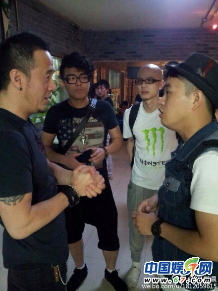 杨坤李玟暧昧照曝光 杨家将32号战袍霸气亮相