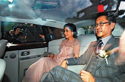 一线女星婚礼排场大PK 钟楚红百万婚纱战林青霞