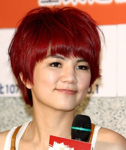 女星掀开刘海露额头立刻变残 甄嬛娘娘难逃宿命