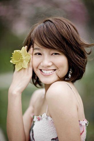 女星掀开刘海露额头立刻变残 甄嬛娘娘难逃宿命