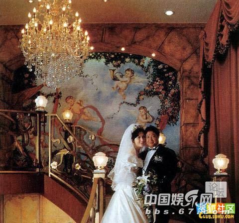 洪金宝妻子是个大美人