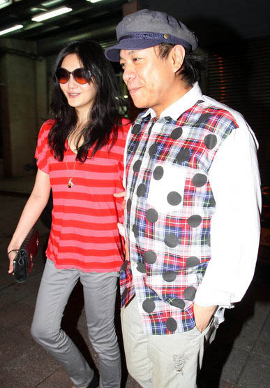 大S亲吻许老三母爱泛滥 豪门求子路坎坷无边