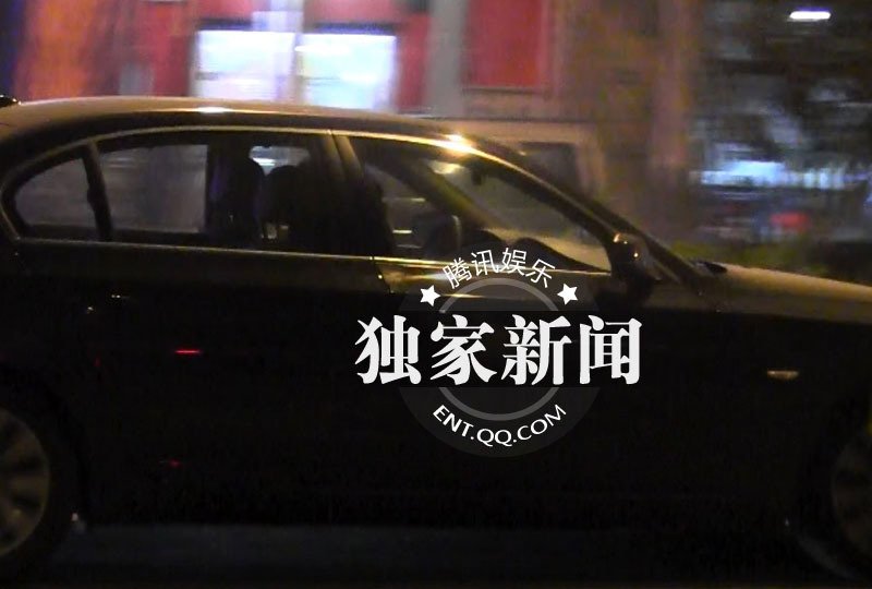 李菁携娇妻外出吃饭