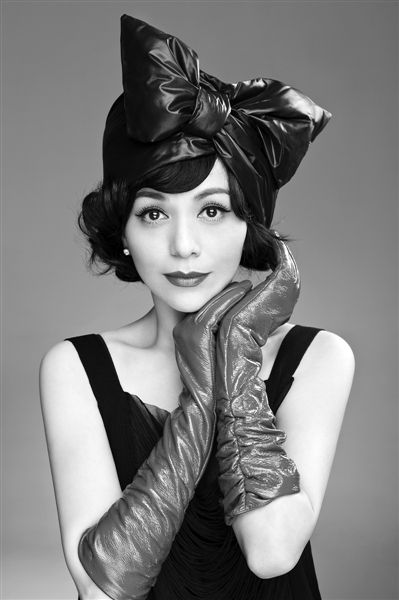 琼瑶剧演员王琳网络走红 网友制作毒舌雪姨唱片 琼瑶剧演员王琳网络走红 网友制作毒舌雪姨唱片