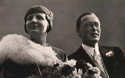 凯特王妃半裸遭曝光 揭欧洲贵族王室秘事丑闻